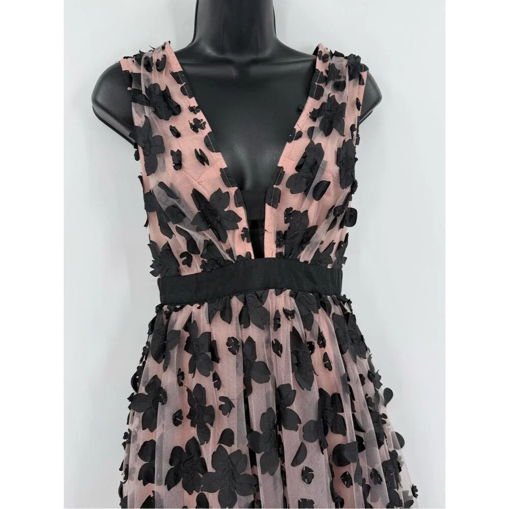 Anthropologie Strappy Floral Floral Appliqúe Tulle Midi Dress | Black /Blush | 0 - Picture 5 of 12